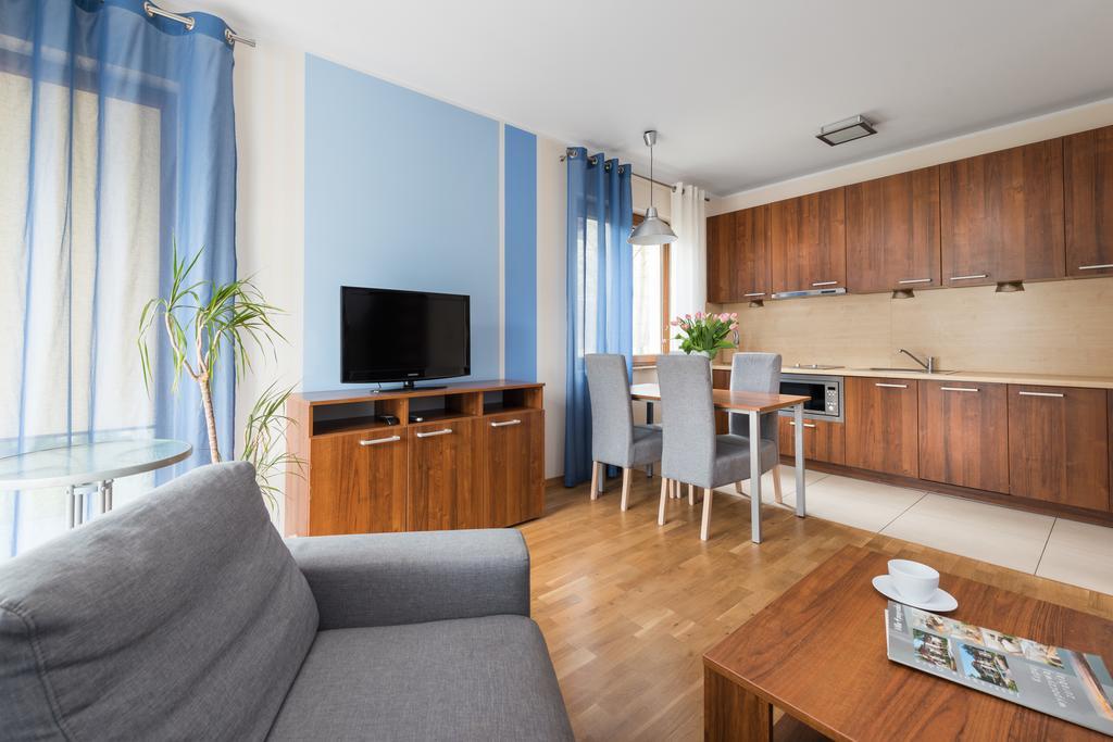 Apartamenty Sun & Snow Villa Cztery Pory Roku - Basen Sezonowy, Sauna, Blisko Lasu, Blisko Plazy, Plac Zabaw Jastrzebia Gora Quarto foto